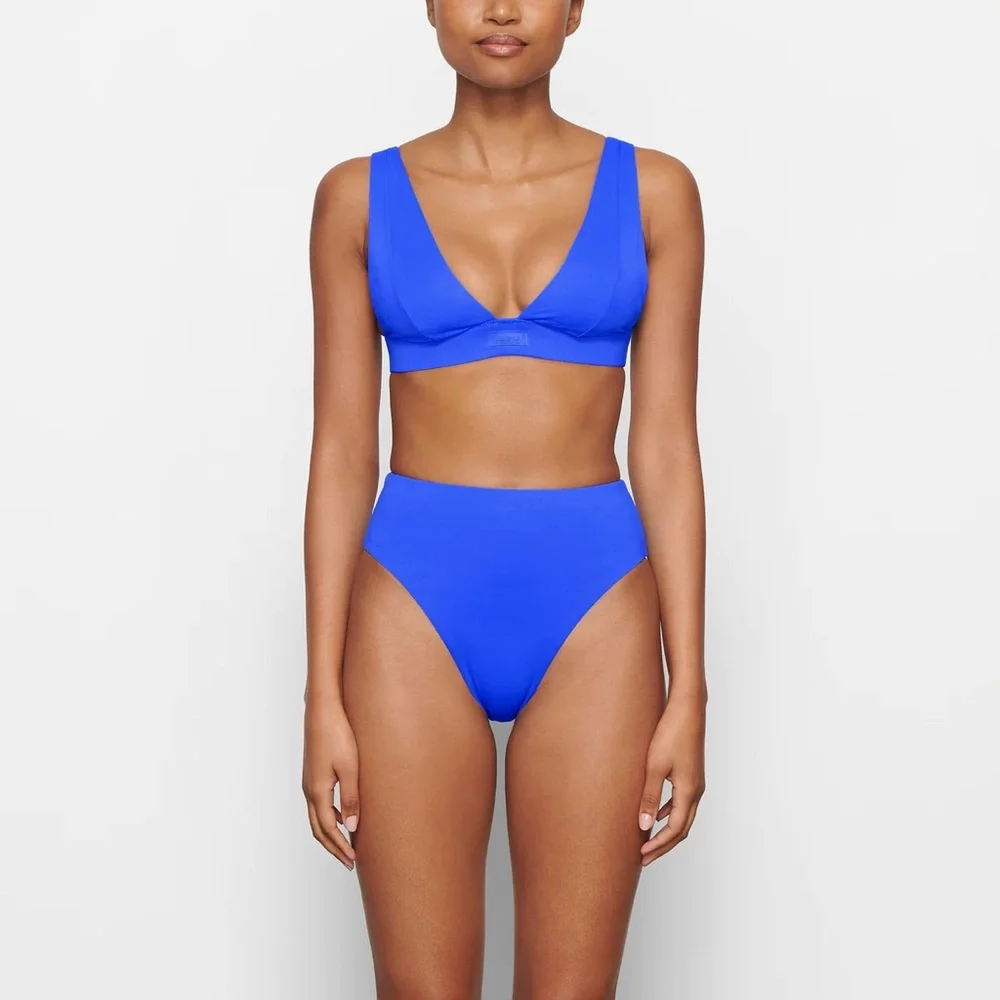 Skims Swim Plunge Bikini Top
